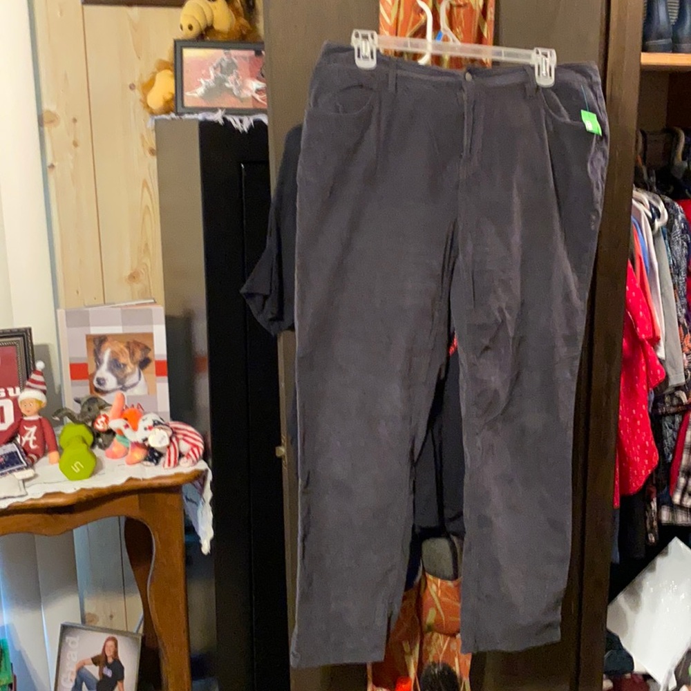 Cordoroy slacks